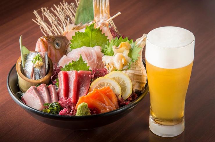 刺身とビール